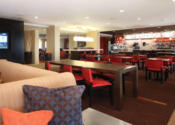 Courtyard By Marriott Salinas Monterey